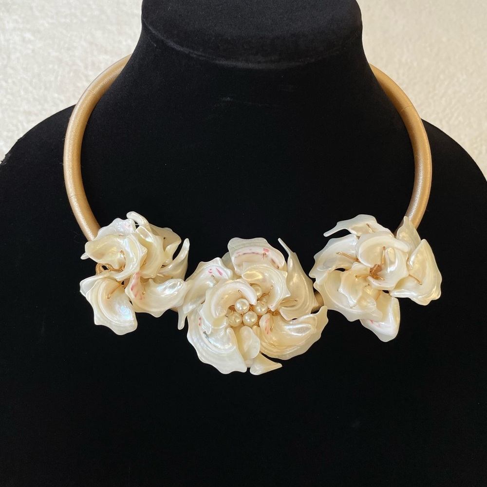 Gardenia Ivory Mother-of-Pearl Floral Statement Necklace Sculpted Petals Cream